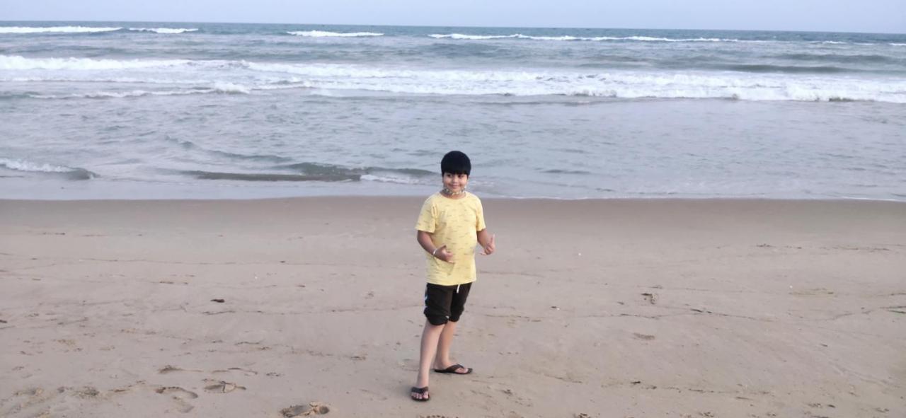 Ln Beach Homestay プリ エクステリア 写真